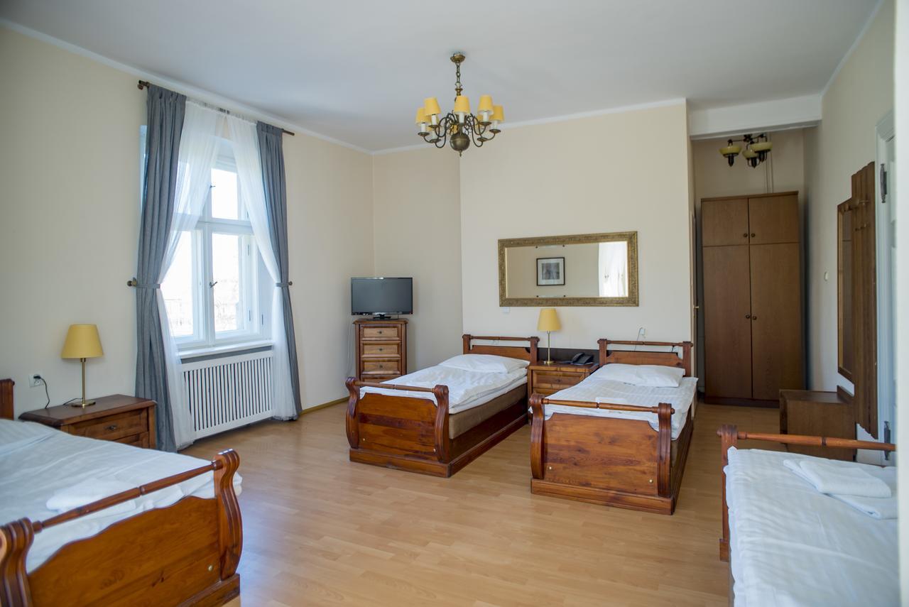 Palac Kobylniki Otel Obrzycko Dış mekan fotoğraf